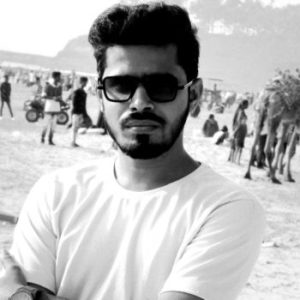 shoeb_ahmed-blackwhite-366x350